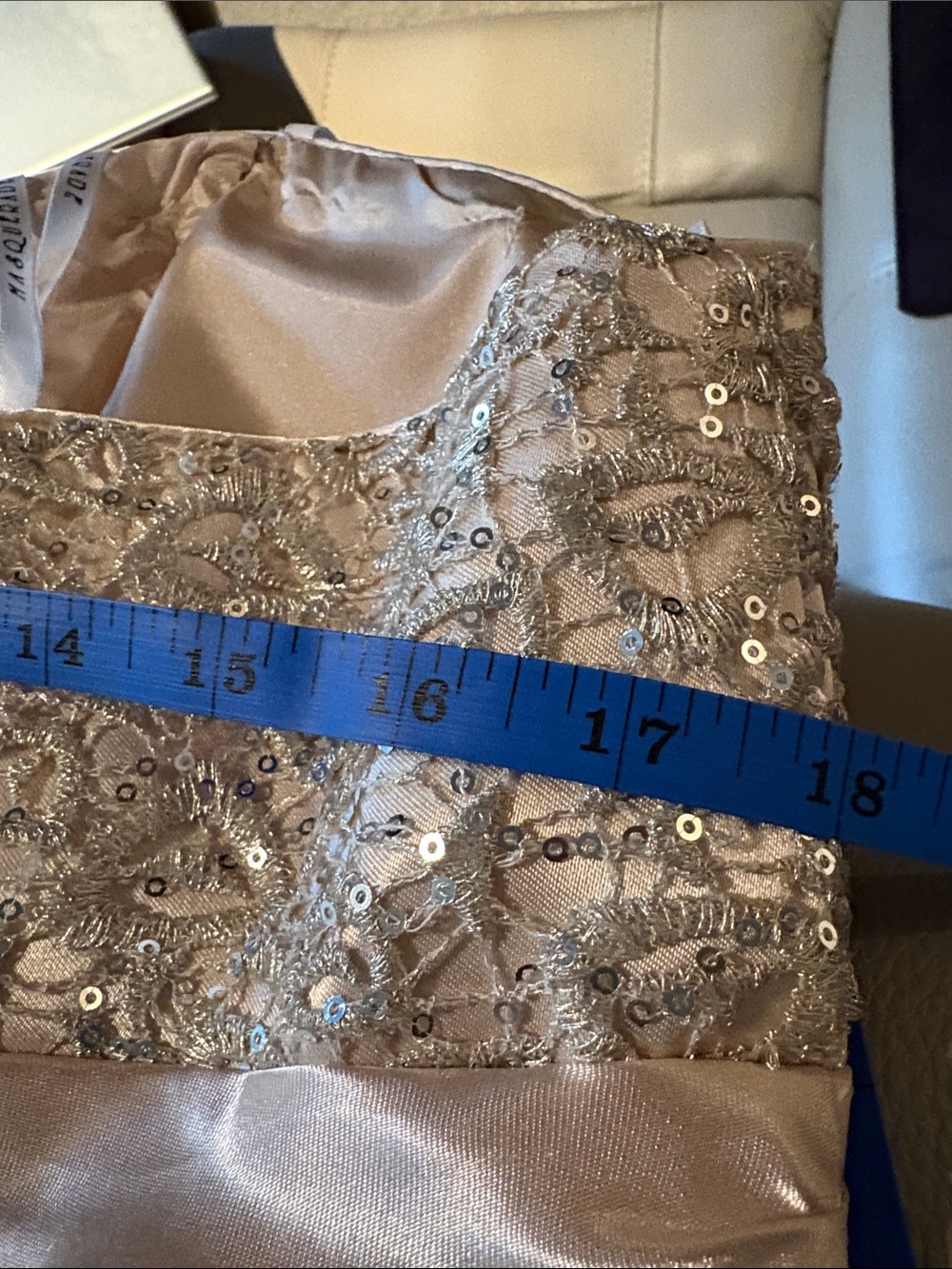 Beautiful Hi-low formal dress - Picture 10 of 12